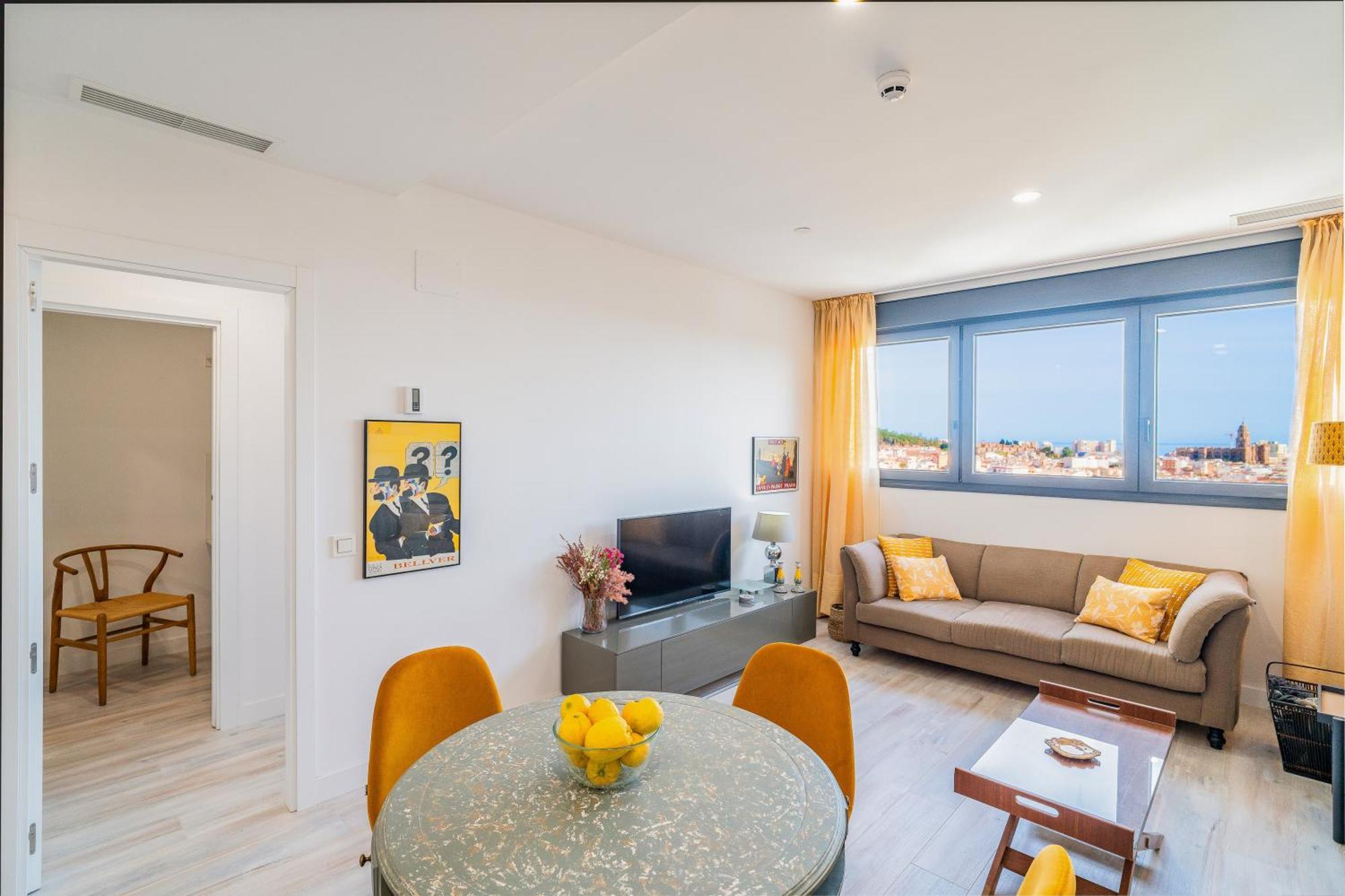 Malaga Tower View Apartment Exterior photo